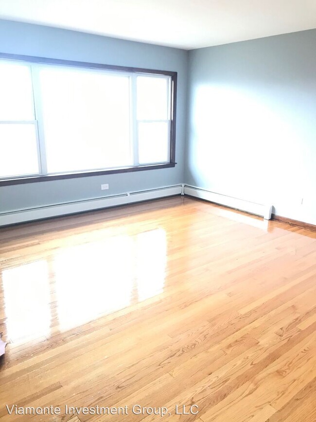 Building Photo - 4333 W 95th St