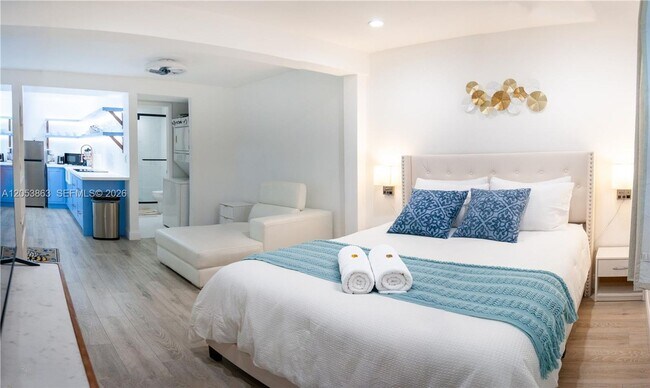 Foto del edificio - 277 NE 55th St