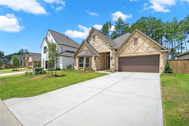 Building Photo - 21816 Enchanted Rock Dr N