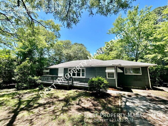 Foto del edificio - 313 McBrien Rd