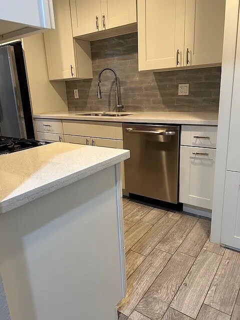 Foto del edificio - 402 S Heliotrope Ave