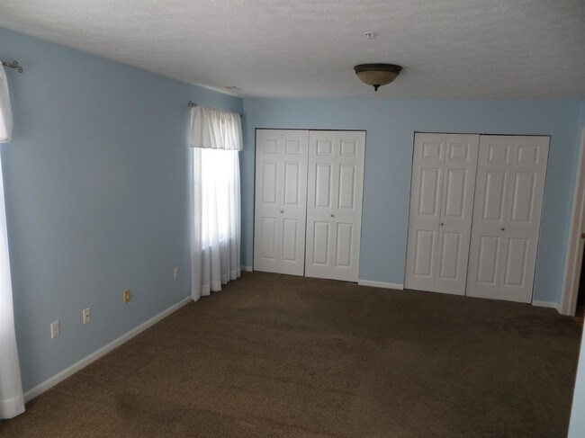 Building Photo - 1567 Oakfield Dr