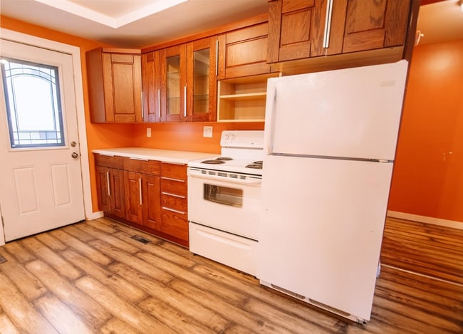 Building Photo - 721 King St