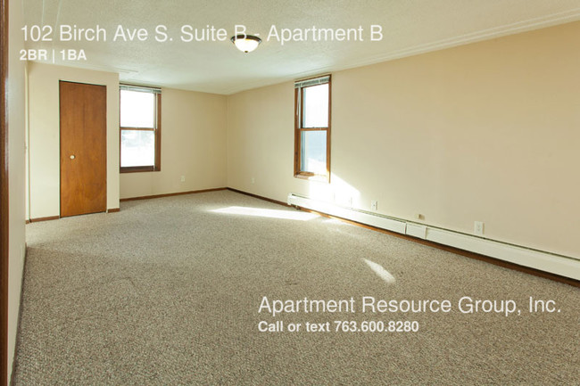 Building Photo - 102 Birch Ave S