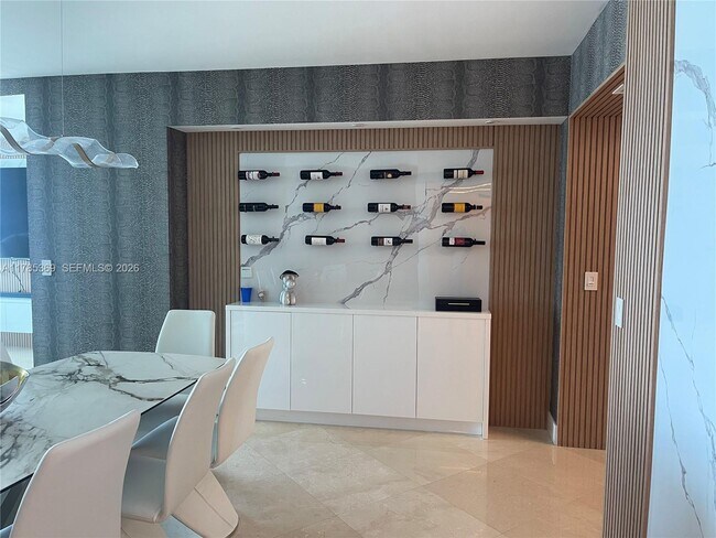 Building Photo - 3101 S Ocean Dr