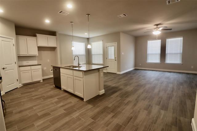Foto del edificio - 1120 Eastland Ln