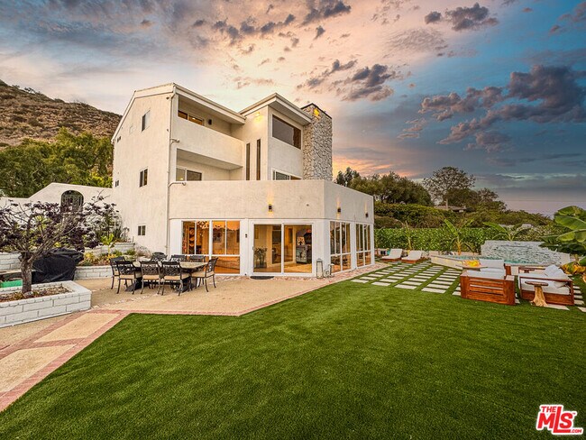 Foto del edificio - 31271 Bailard Rd