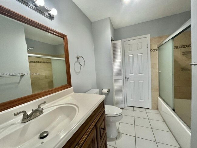 Foto del edificio - 9851 Sandalfoot Blvd