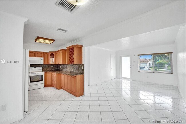 Foto del edificio - 3941 NW 13th St