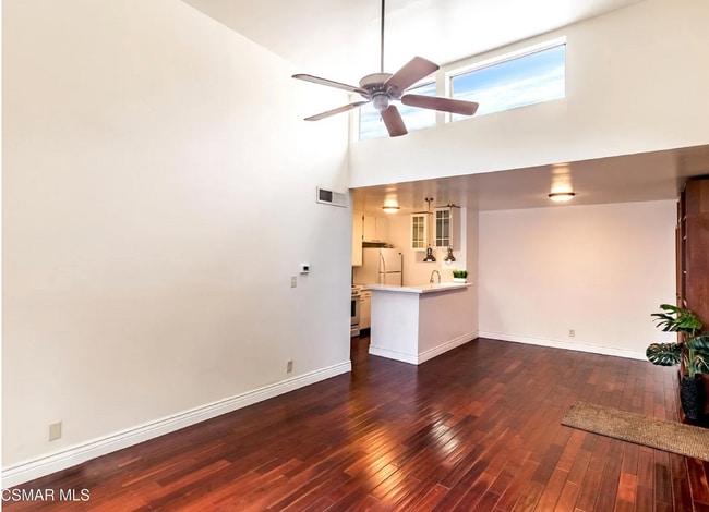 Building Photo - 18645 Hatteras St