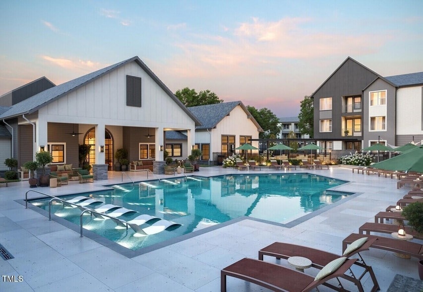 Foto principal - 3901 Capital Hills Dr