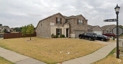 Building Photo - 3001 Hickory Ridge