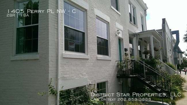 Building Photo - 1405 Perry Pl NW