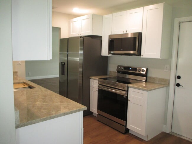 Foto del edificio - 903 SW 6th Ave