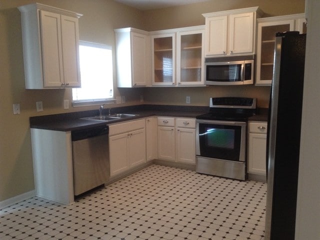 Building Photo - 10004 Barrands Ln