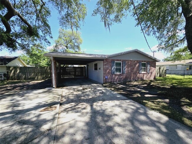 Building Photo - 1402 N Bracewell Dr