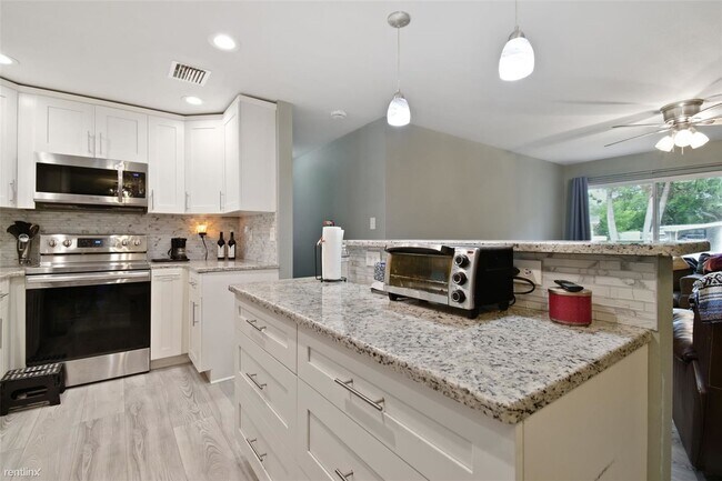 Building Photo - 4 br, 2 bath House - 2199 R Nolan Drive