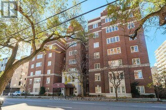 Building Photo - 260 Metcalfe St
