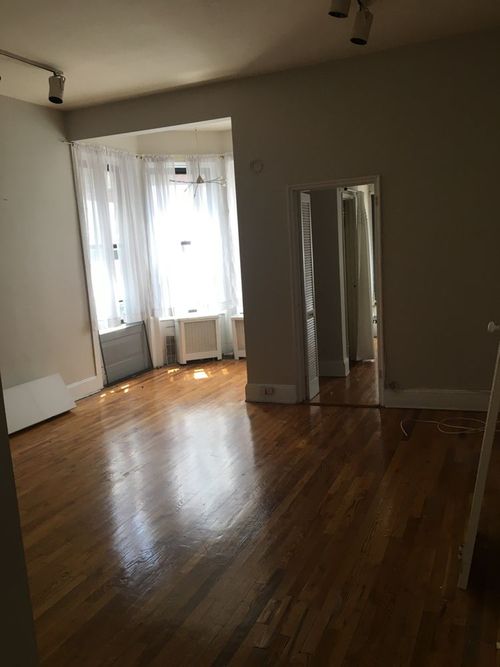 Primary Photo - 128 E 39th St