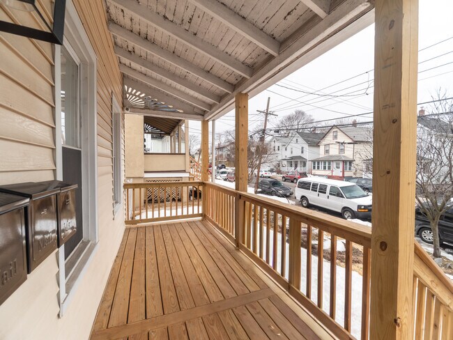 Porche - 332 Locust Ave