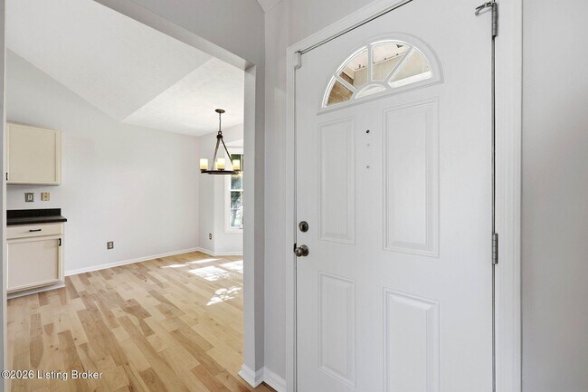 Foto del edificio - 4029 Orchard Lake Dr