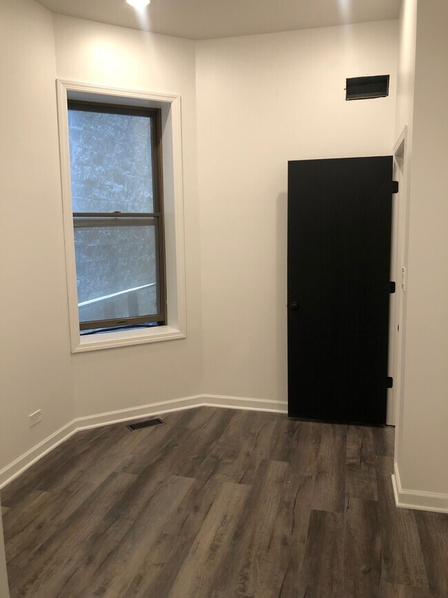 Foto del edificio - 1108 W Taylor St