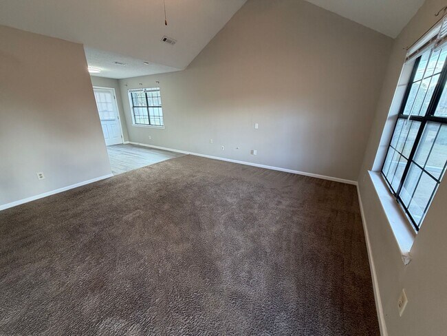Foto del edificio - Ridgewood Subdivision Gem: 3-Bedroom Home with Fenced Yard.