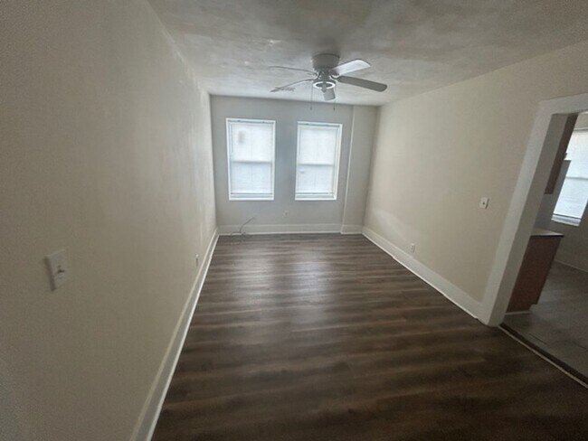 Foto del edificio - 420 W 31st St