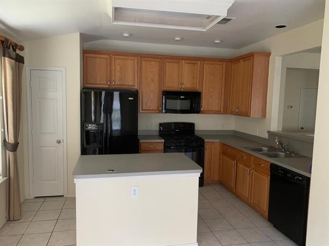 Foto del edificio - 2784 Sunlight Dr