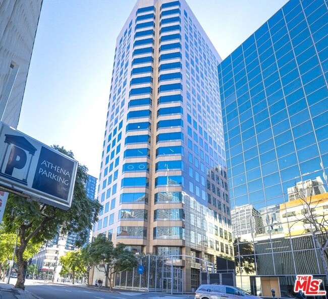 Foto del edificio - 801 S Grand Ave