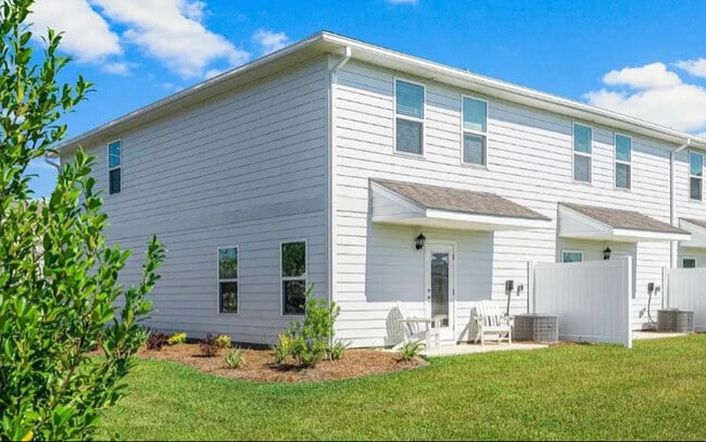 Building Photo - 1728 Jakes Dr