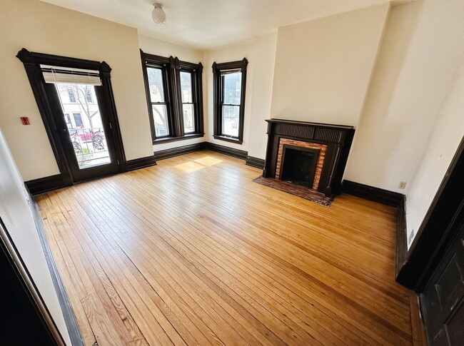 Building Photo - 212 W Gorham St