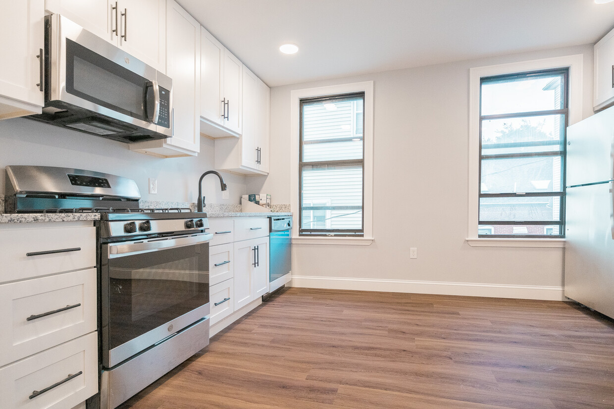 Foto principal - 344 Saratoga St