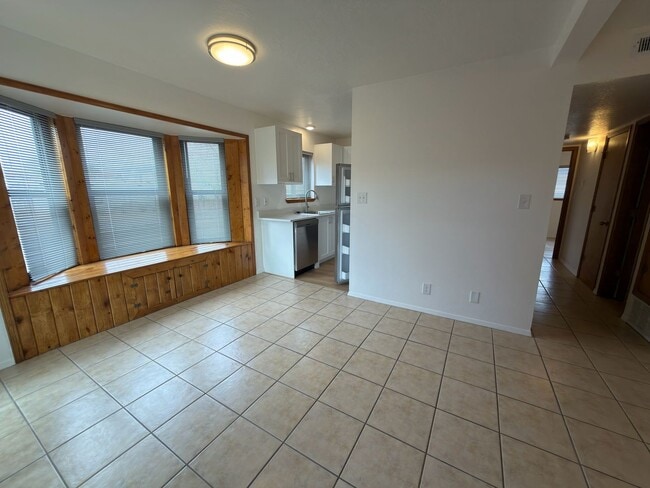 Building Photo - 1307 Rufina Ln