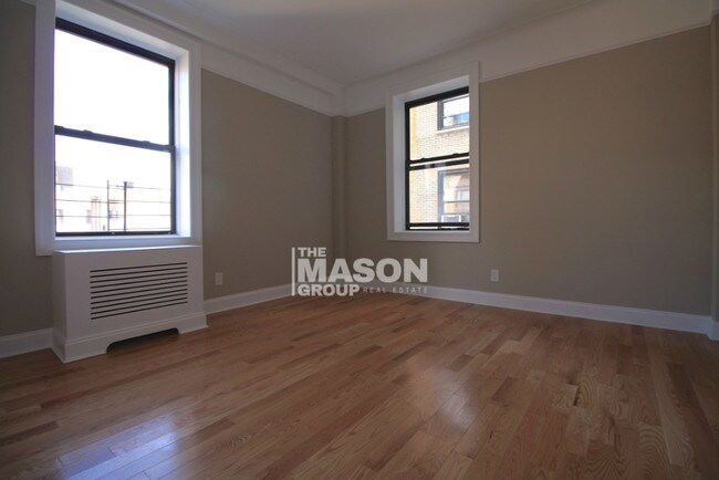 Foto del edificio - 884 W West End Ave