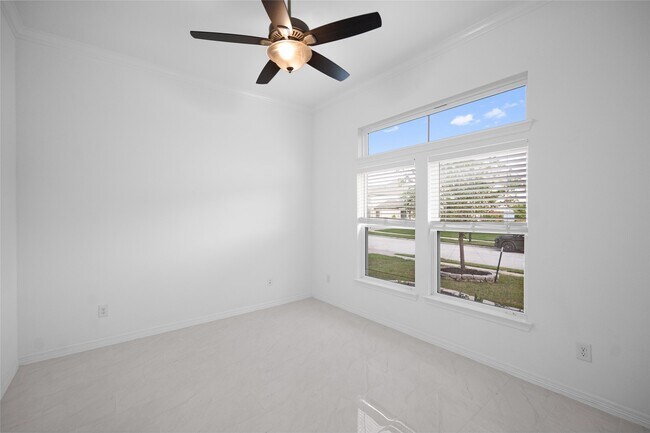 Building Photo - 13710 Duro Blf Dr