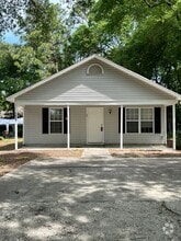 Building Photo - 5039 Peachtree Ave