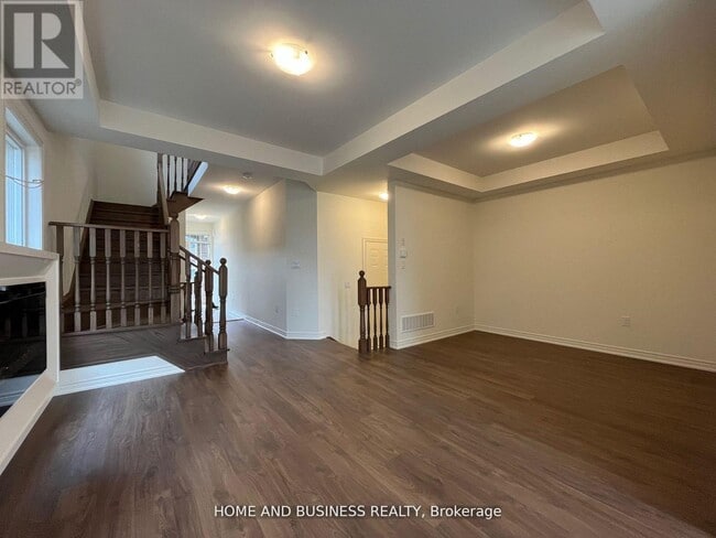 Building Photo - 50 Holcomb Ter