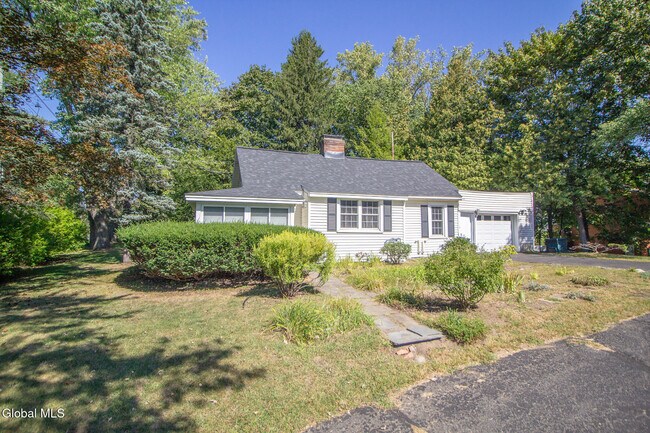 Foto del edificio - 183 Old Niskayuna Rd