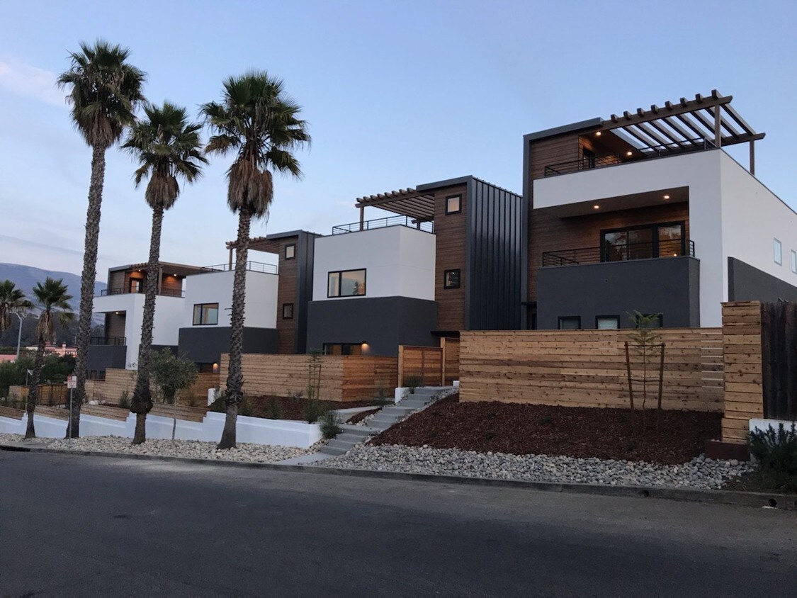 Foto principal - 689 Stoneridge Drive, Unit ADU