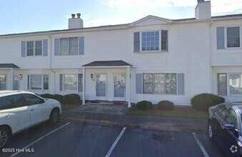 Building Photo - 334 Haven Dr