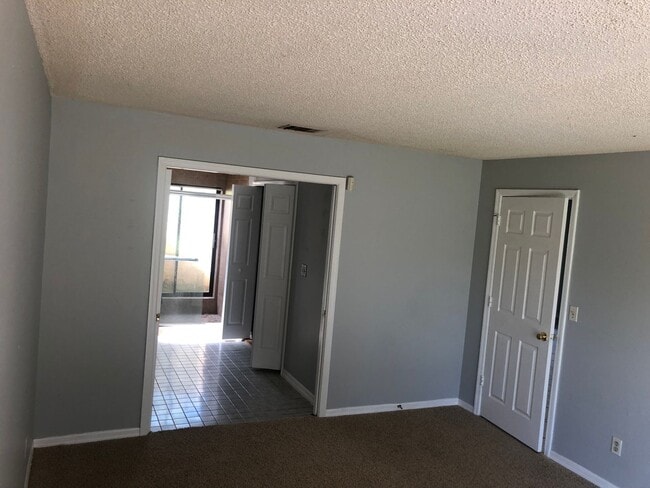 Building Photo - 1-Story home