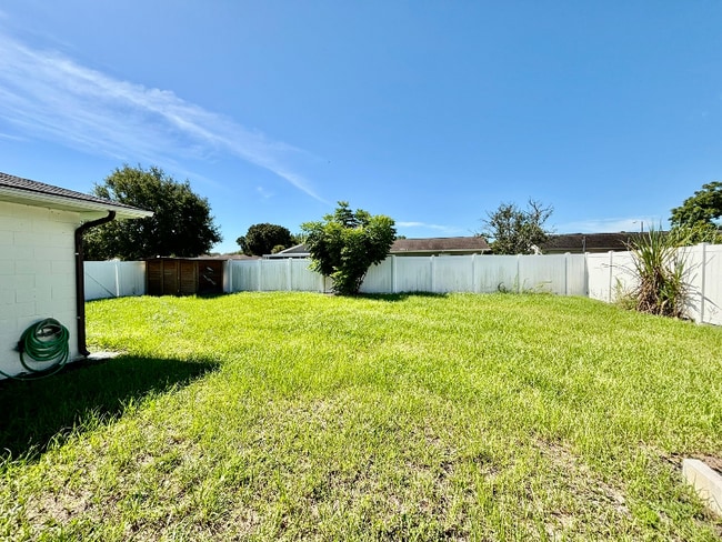 Building Photo - 456 Betsy Ross Terrace