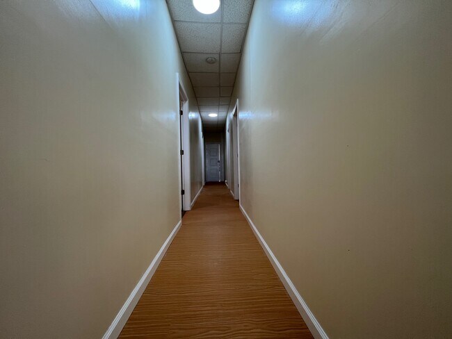 Foto del edificio - 26 Bagley Ave