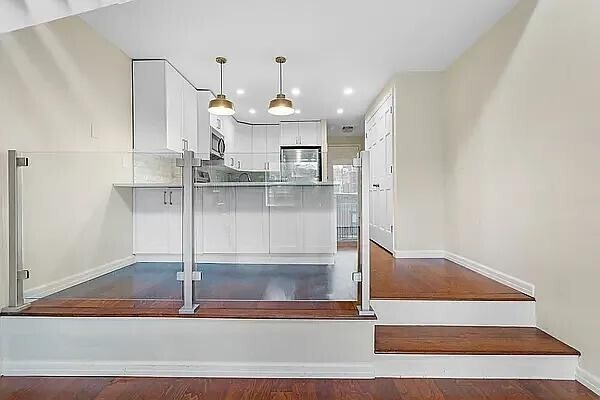 Foto del edificio - 211 Thompson St