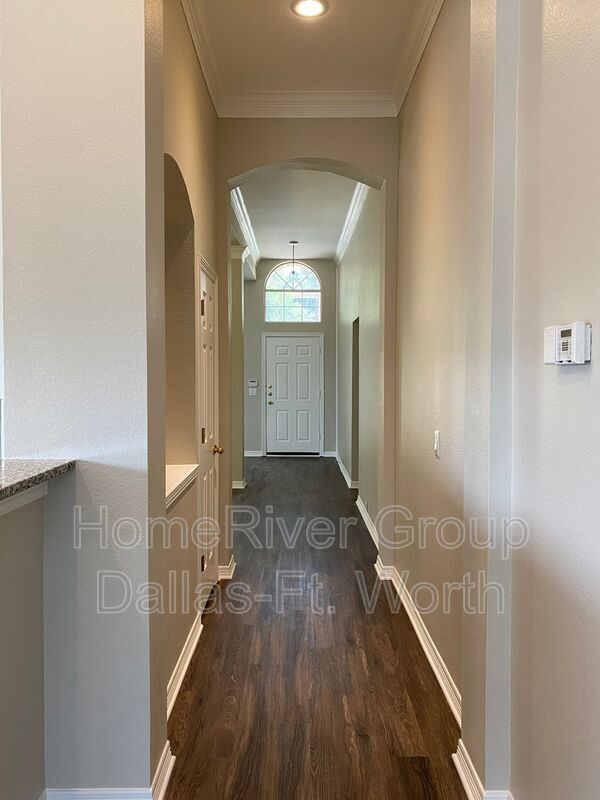 Building Photo - 2721 Vista Bluff Blvd