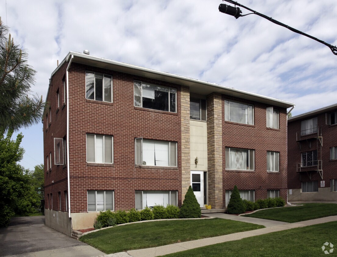 Building Photo - 25 N O St