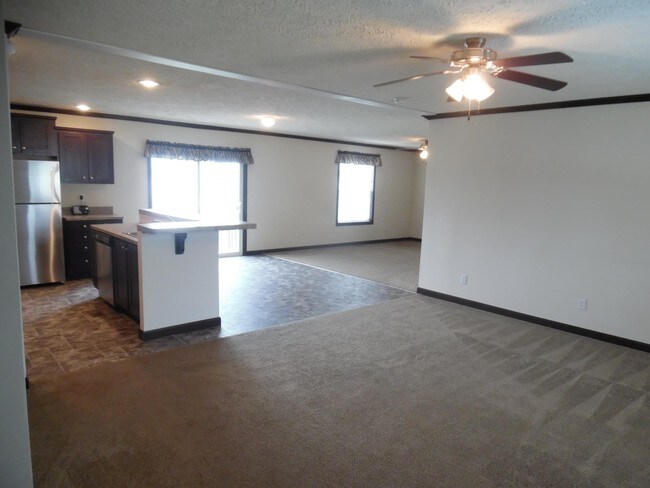 Plano de planta abierto - Carrington Pointe