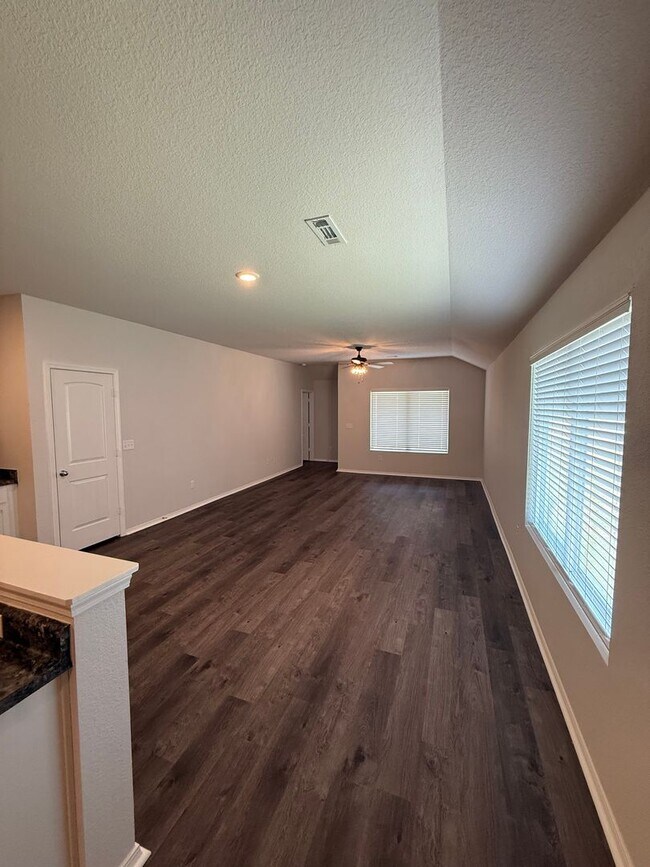 Building Photo - *4 Weeks Rent FREE - NO HIDDEN FEES! * BRAND NEW Three Bedroom | Two Bath Home in Cabot