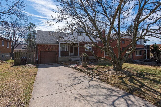 Foto del edificio - WHITE OAK - Cozy 3 bed 1.5 bath home w garage
